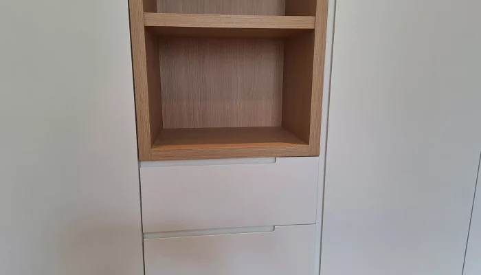 Réalisation d'un dressing à Nantes par l’ATELIER POMPIERRE