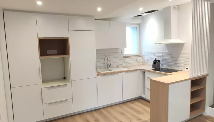 Réalisation d'une cuisine sur mesure à Nantes par l’ATELIER POMPIERRE