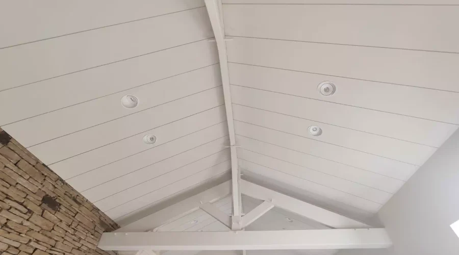 Réalisation d'une menuiserie à Nantes par l’ATELIER POMPIERRE