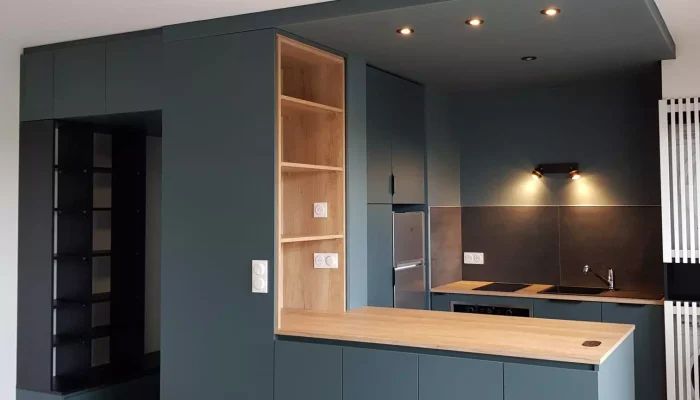 Réalisation d'une cuisine sur mesure à Nantes par l’ATELIER POMPIERRE