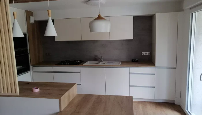 Réalisation d'une cuisine sur mesure à Nantes par l’ATELIER POMPIERRE