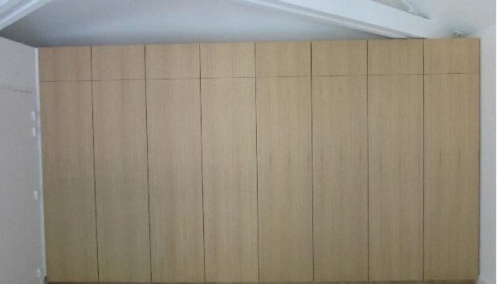 Réalisation d'un dressing à Nantes par l’ATELIER POMPIERRE