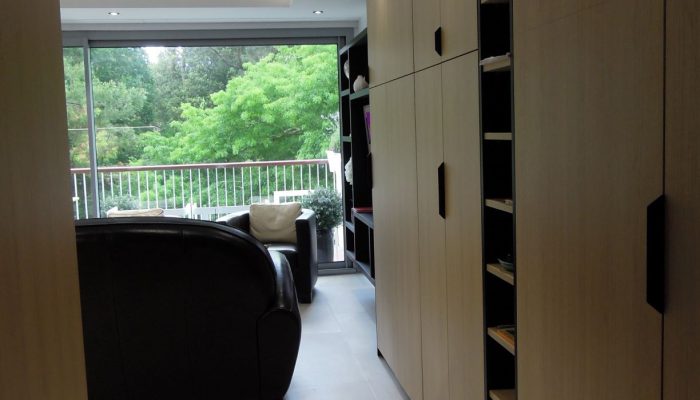 Réalisation d'un placard à Nantes par l’ATELIER POMPIERRE