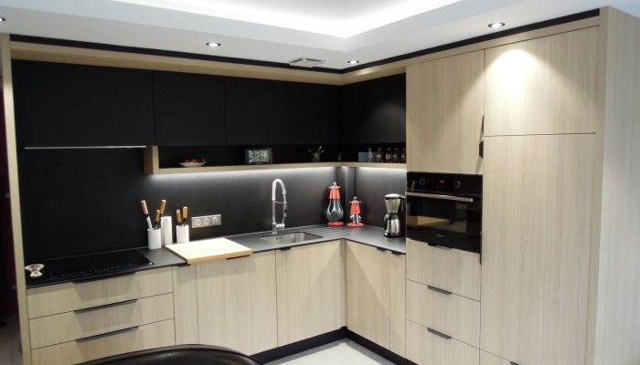 Réalisation d'une cuisine sur mesure à Nantes par l’ATELIER POMPIERRE